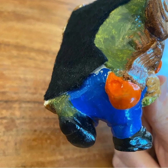 Pendelfin Vintage ‘Barrow Boy’ Bunny in a Fall Halloween Pumpkin Veggie Cart - Picture 4 of 7